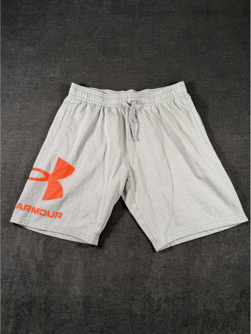 Under Armour Men's Loose Fit Athletic Shorts XL Gray with Orange Logo